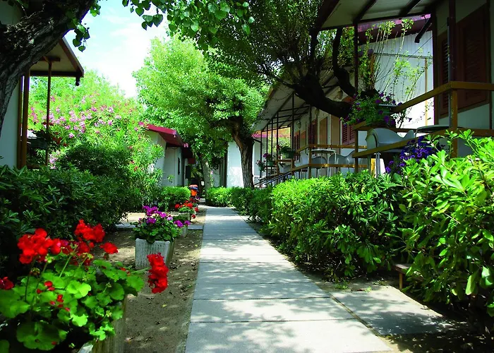 Villaggio Benvivere Hotel 3*